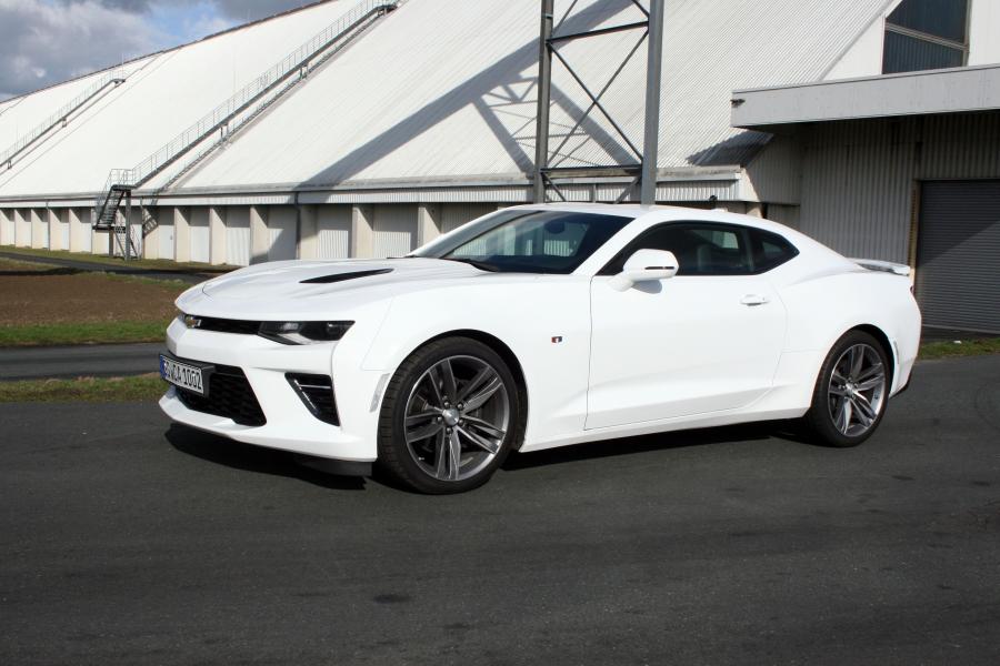  Chevrolet Camaro 2016 года  (EU) (фото 6 из 41)